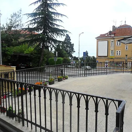 Ascic Apartment