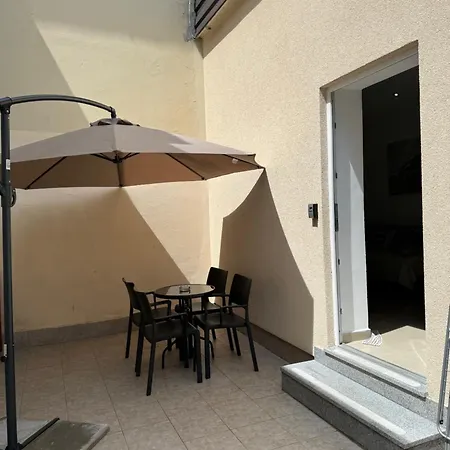 Ascic Apartment *